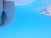 精品强推！湖边极品美艳少妇人间精灵旅游度假外拍露出野战，景点上操了又拿着鸡巴吃 吃了又操