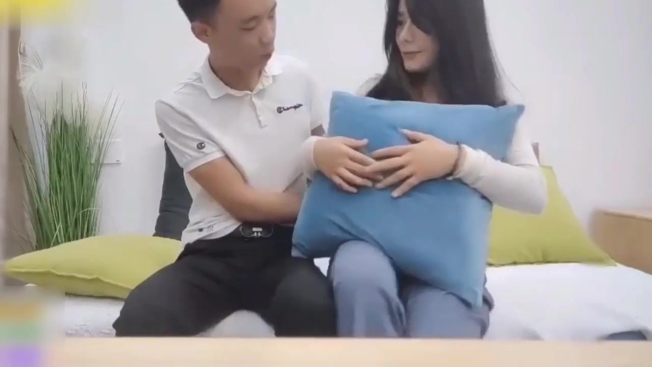 白丝淫荡学生妹用阴道榨取浓稠精液