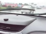 性感漂亮的美少妇驾照一直考不过路上练车时和教练车震