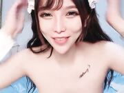 大眼网红妹子撅起屁股特写美鲍鱼粉穴02