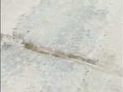 强哥带你停车场内的淫窝找了个红衣小妹吃快餐