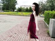 俄罗斯绝色美女穿着旗袍魅力倍增前凸后挺