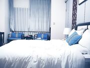 子龙寻花赵总约包臀裙网红妹 舌吻调情穿上超性感情趣装 脱掉高跟鞋双腿肩上扛