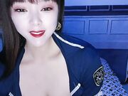 妖娆小妲己第一场和粉丝聊骚白嫩大乳勾引粉丝