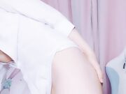 00后少女小萝莉手指抠穴打桩高潮不断流水02