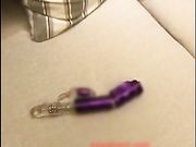 美女主播故意弄坏震动棒打电话让快递员上门退货然后色诱快递哥啪啪太有才了对白精彩