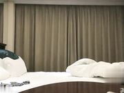 苗条身材妹子啪啪翘起屁股口交上位骑坐后入