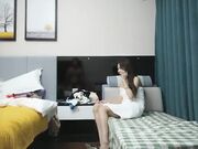 小宝寻花齐逼短裤骑在身上调情69口交侧入猛操