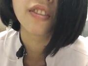 《台湾情侣泄密》饭店美女经理被调教上班时间B里塞跳蛋还要拿出来尝一尝