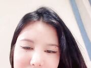 放学回家发现床上这根大鸡巴 竟然不是哥哥的 1