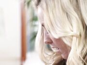 出轨的妻子与大鸡巴邻居乱搞和潮吹