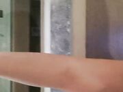 短发风骚露脸的少妇被大哥鸡巴扯着蛋抽脸 口交大鸡巴吃奶玩逼看特写