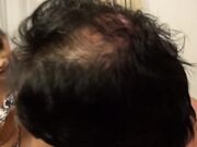 她出于好奇而被他吸引 不知不觉间 他们已经像恋人一样1