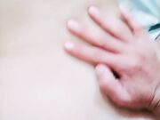 小骚逼露脸洗干净了伺候小哥哥诱惑狼友 舔鸡巴的样子好骚吸蛋蛋