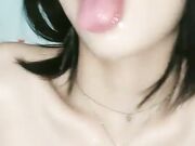 肉肉身材大屁股小少妇大白天山里野战 铺上瑜伽垫深喉口交上位骑乘