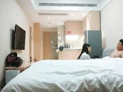 笑起来甜美外围妹 脱光光口交舔屌近距离拍摄