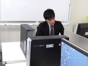 丰满女孩夜空真宏操她的老板