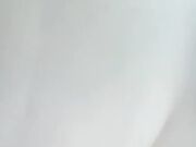 乱伦嫂嫂露脸来大姨妈了也不放过续 小哥的鸡巴直往脸上蹭往她嘴里塞