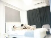 小哥棒棒糖嫖娼颜值不错的长发卖淫妹沙发干到床上