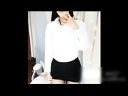 制服小姐姐驾驭心很强挑逗你的性欲