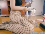 往逼里加牛奶