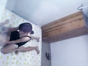 贵在真实趴窗偸拍集体公寓隔壁房年轻情侣打炮很激情妹子身材不错很骚冲刺快射