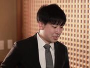 现在她已婚了 在一个老人的疯狂禁闭和束缚中 她的异常单相思爆发了水原みその 3