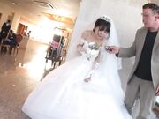 我们住在乡下 你永远不会发现 他完全失去了自己的想法