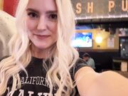 随便一个男人在运动酒吧和我做爱还在我脸上射精