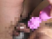 这是一种色情游戏 她将阴茎拔出 含在嘴里2