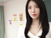 女教师用美腿勾引宅男学生