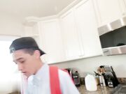 继母勾引儿子发骚操逼吞入大鸡巴上下套弄射精