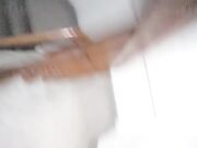 东莞淫魔老村长有回来了 强势扫街看上一个站街大姐跟随上楼来一炮