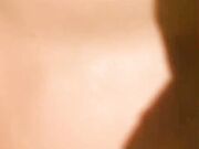 外表清纯斯文眼镜学妹被老司机边干边用淫语挑逗搞的妹子边呻吟边娇羞回答