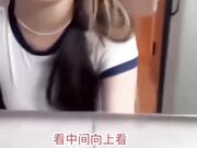 和女友的无套直播 射的太深最后都没流出来