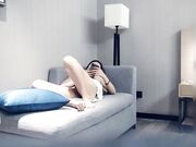 空姐制服黑丝网袜大长腿，骑在身上磨蹭，69姿势扭屁股，抗腿一顿操