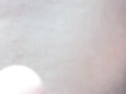 喜欢慢慢玩穿着内衣口交掰穴舔逼毛毛浓密抬起双腿猛操套破了