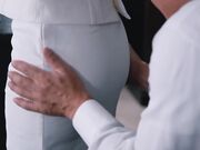 汗水与亲吻充斥的社长室内激情交合1