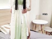 兄妹乱伦 被恶魔附身哥哥乱伦亲妹妹爆菊 兄妹趁父母上班在家乱伦 学生妹妹破处