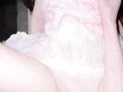 真实乱伦原创接妹妹放学 在学校大门口的石凳上扒光开操 内射