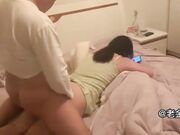 老师参加淫乱聚会聚众淫乱扑克游戏吃安眠药做爱模拟迷奸