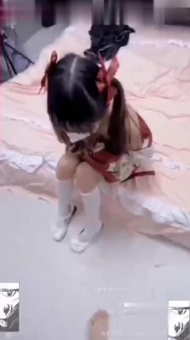 校园约炮洛丽塔甜美少女出租屋无套抽插内射