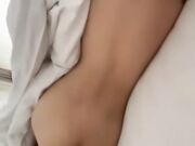 前后夹击骚婊人妻大屁股操起来太爽了