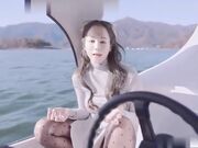 白嫩黑丝模特赚外快被富二代操得合不拢腿