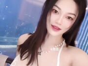 富二代约炮遇网红校花视频曝光 附带大网红抖音