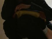 滑冰的妹子差点尿到裤子里