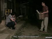 没有女朋友靠双手创造一个