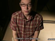 没有女朋友靠双手创造一个