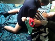 大爷不戴套干靓妹口水做润滑