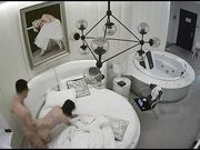 挑逗一番直接扒掉内裤强势插入